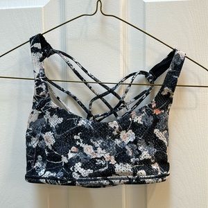Lululemon Free to Be Bra (Wild) sz 4